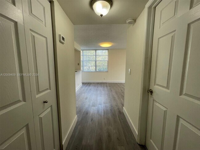 Photo - 9471 Evergreen Pl Unit 401