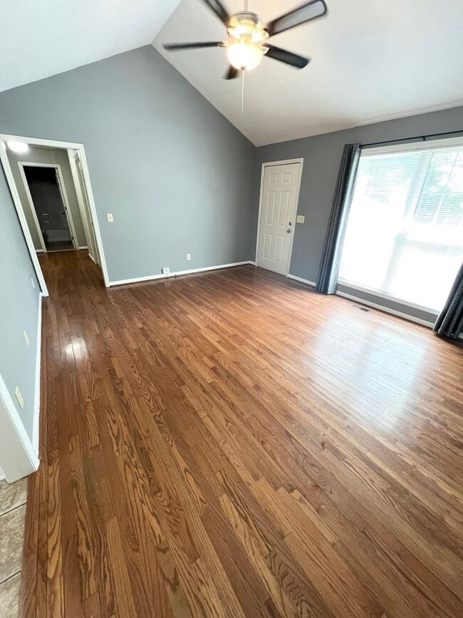 Photo - 315B Pitts Ave