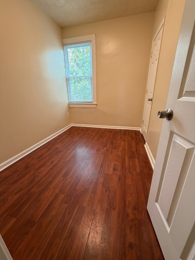 Photo - 1106 Queen St NE Unidad Apt 4