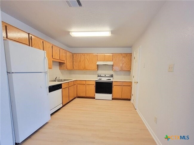 Photo - 4005 Hitchrock Dr