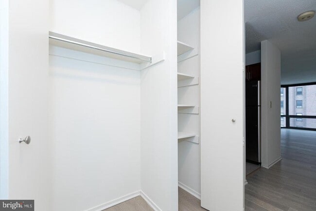 Photo - 2020 Walnut St Unit 14M