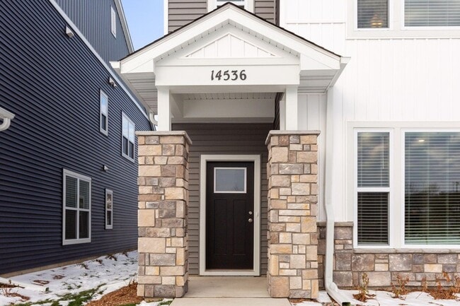 Photo - 14536 Twin Lakes Cir