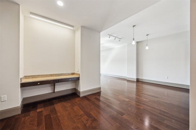 Photo - 9870 Gaylord Dr Unit 518