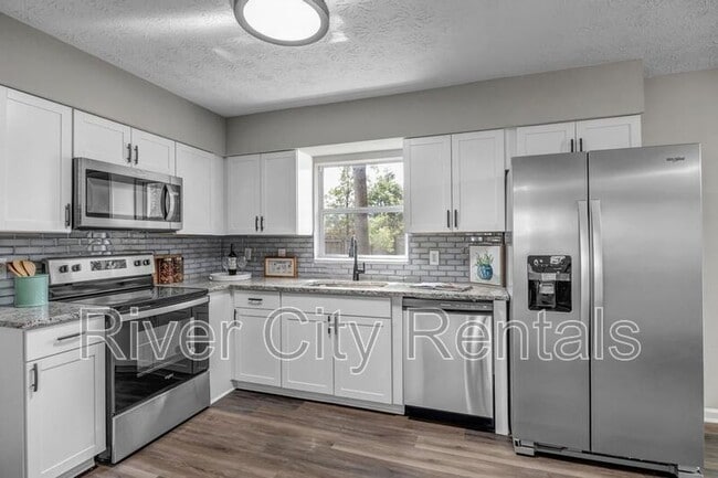 Photo - 743 Trambley Dr E
