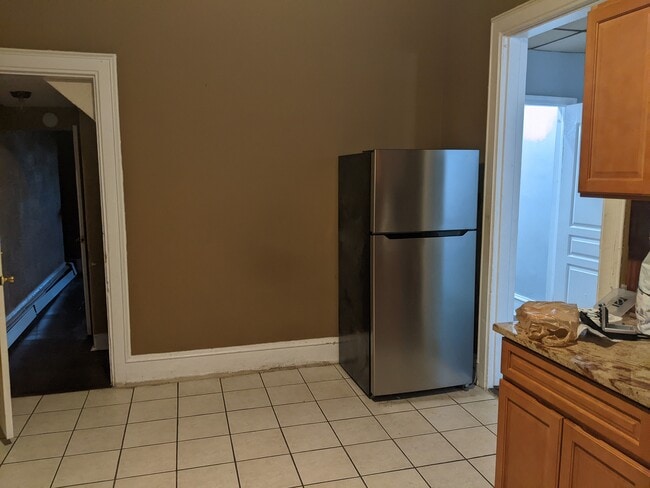 Photo - 345 High St Unit 2