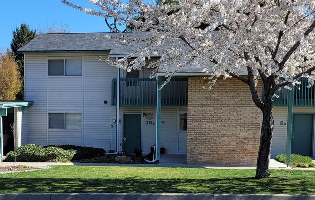 Building Photo - 107 Schafer St Unit 10b