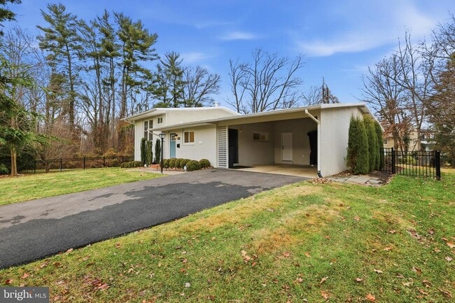 Photo - 6616 Beverly Ave