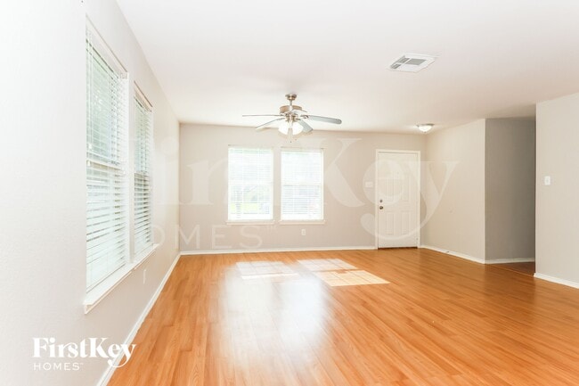 Photo - 7919 Raven Creek Ln