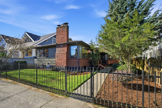 Photo - 5847 NE 30th Ave Unidad 5847 NE 30th Ave