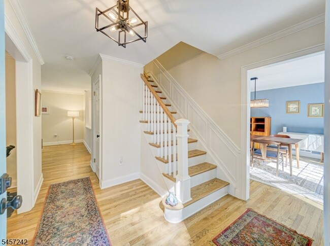 Photo - 152 Woolf Rd