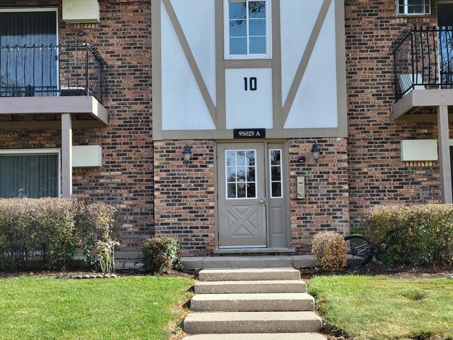 Photo - 9S025 Lake Dr Condo Unit 10A-203