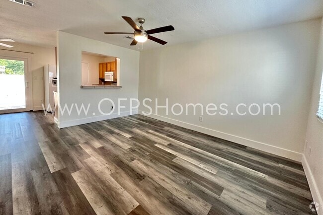 Building Photo - 710 Legion Dr Rental