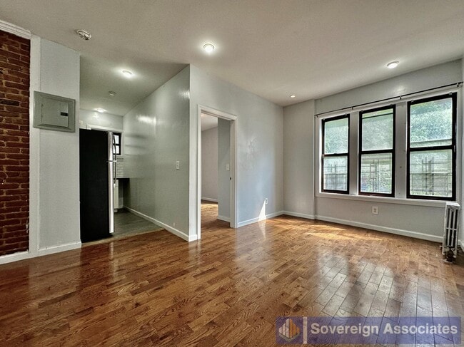 Photo - 518 W 204th St Unit 1