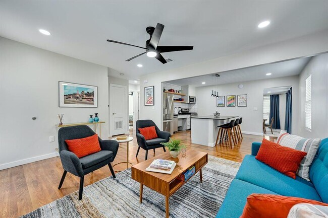 Photo - 619 Brentwood St