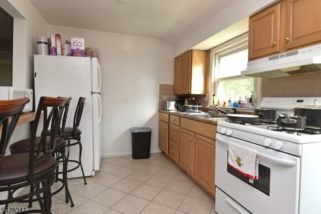 Photo - 176 Harding Pl Unit 2