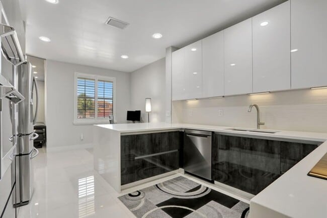 Photo - 6584 Villa Sonrisa Dr