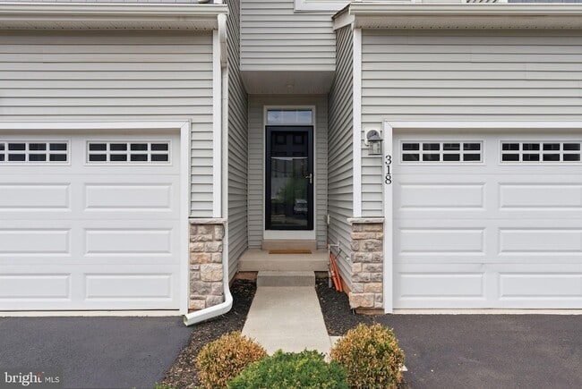 318 Ridgewood Dr