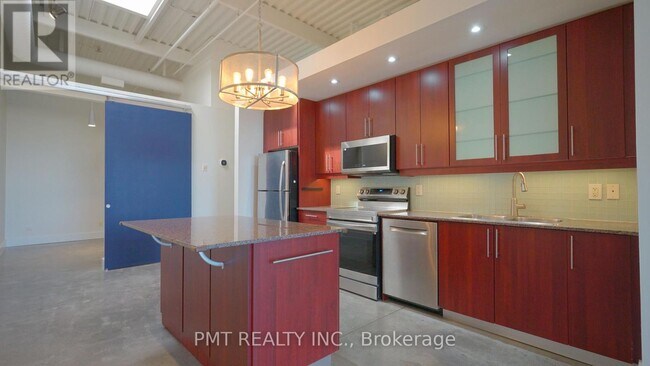 Photo - 550 Hopewell Ave Unit 302