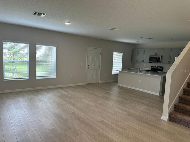 Photo - 2036 Marigold Aly