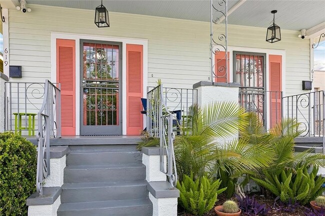 Photo - 619 Ninth St Unit Left