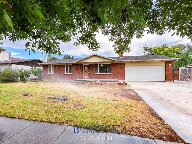2106 Western Charm Dr
