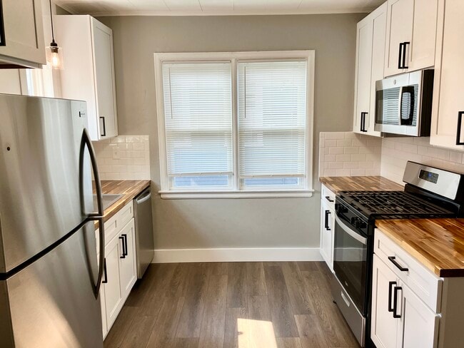 Photo - 109 Unger Ave Unit Upper