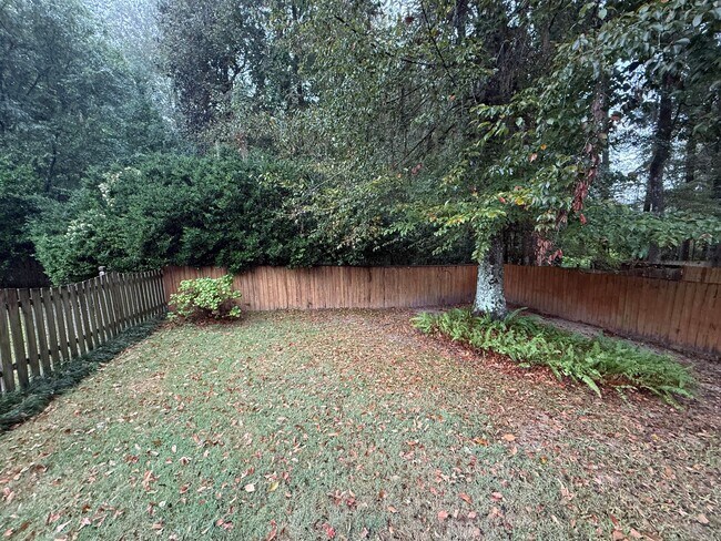 Photo - Well Kept 2/2 with Fenced in yard!