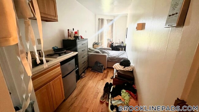 Photo - 1061 Beacon St Unidad 14