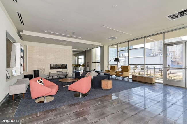 Building Photo - 1125 Sansom St Unit 2B-624 Rental