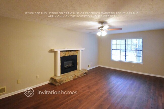 Photo - 297 Phoenix Dr NW