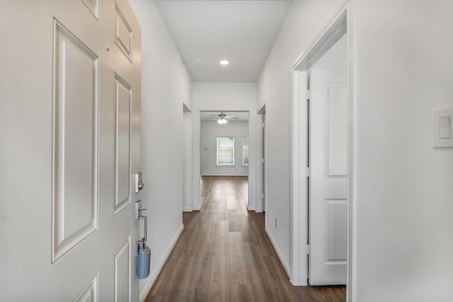 Photo - 13610 Pine Dr