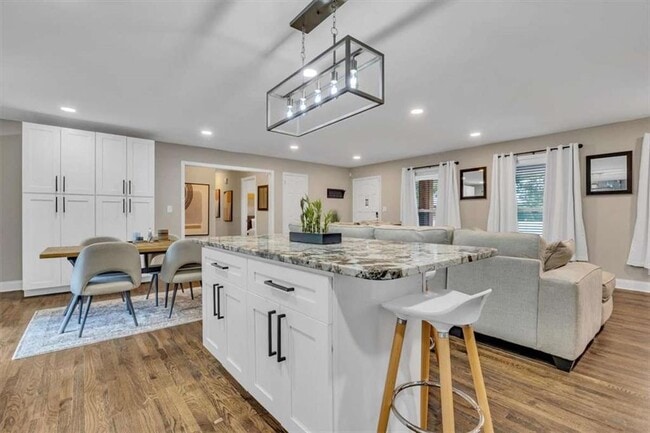 Photo - 2271 Columbia Dr