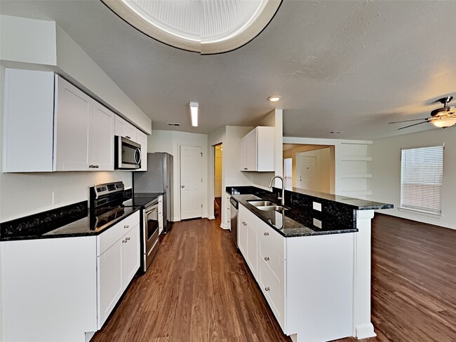 Photo - 6550 Garden Trail Ct