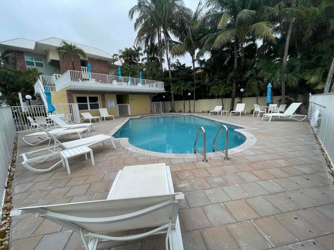 Photo - 2424 SE 17th St Unit 203b