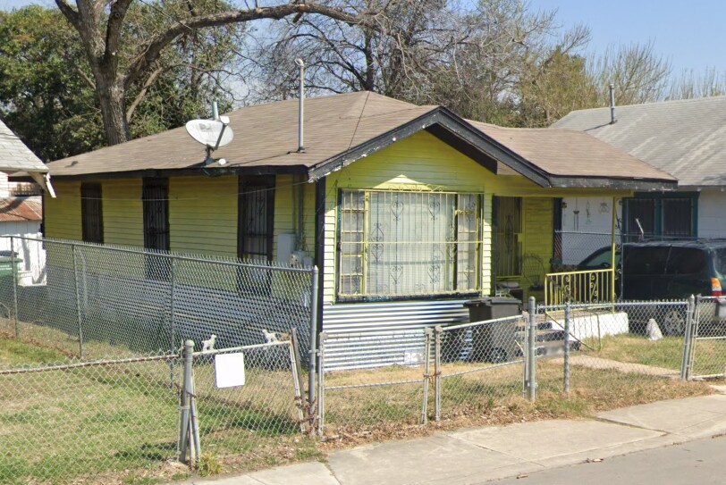 Photo - 2019 W Poplar St