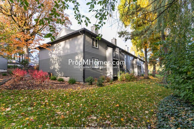 Photo - Updated Condo in Westlake Village – Privat... Unidad 12 - NEW PROPERTY