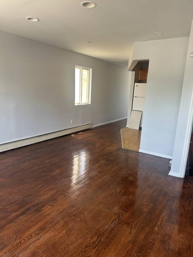 Photo - 108-36 164th Pl
