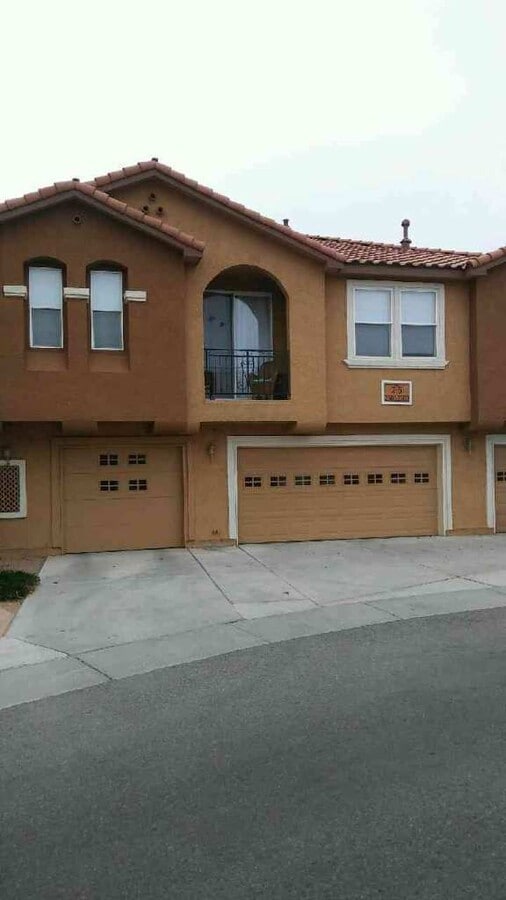 Gated Community - Gated Community Casa