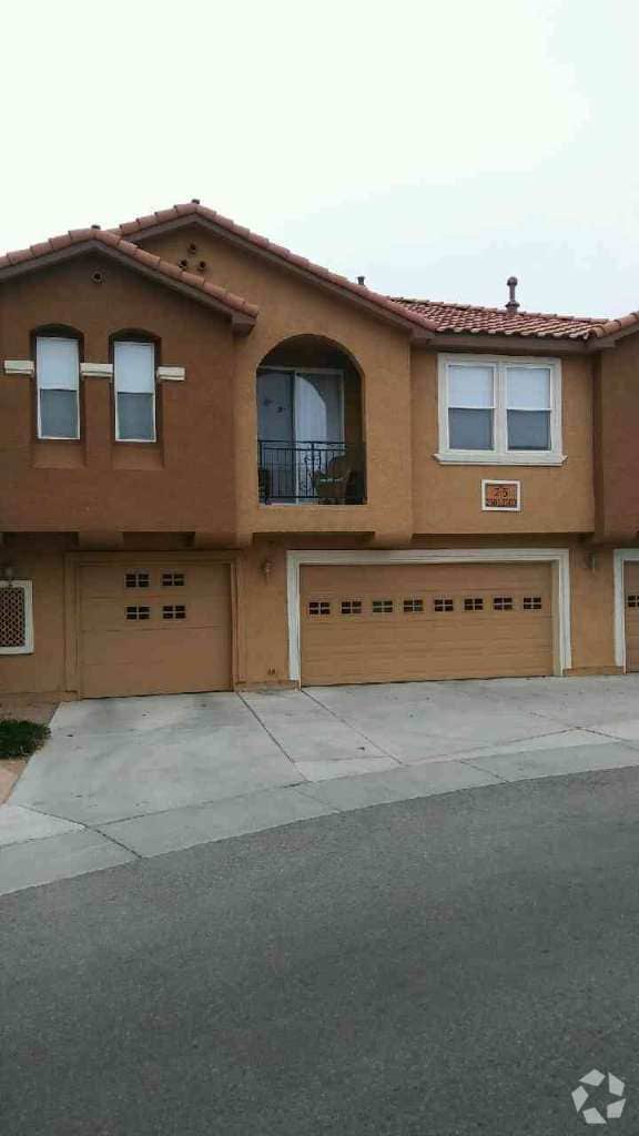 Building Photo - Gated Community Rental