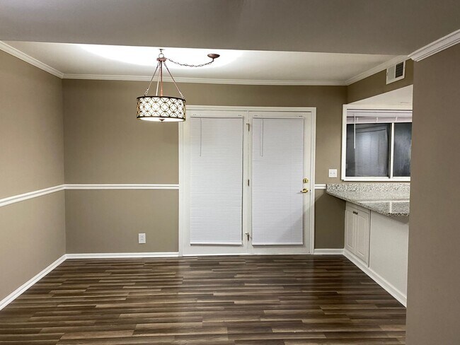 Photo - Nice 3BR Condo in Huntington Ridge