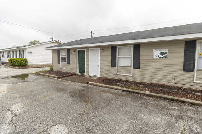 Building Photo - 708 W Cunningham Dr Unit 4 Rental