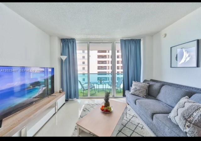 Building Photo - 4001 S Ocean Dr Unit 7L