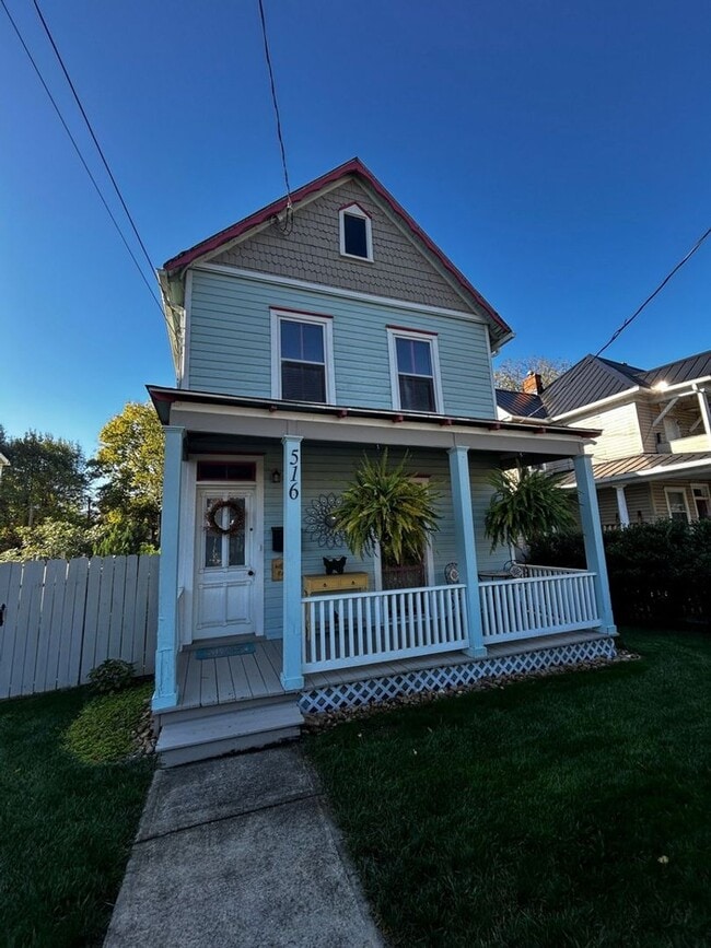 Photo - Cozy & Updated - 3 BR home in Old SW!