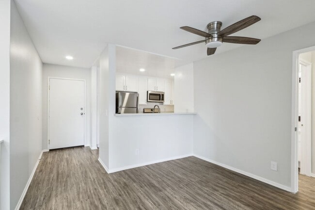 Photo - 5235 Kester Ave