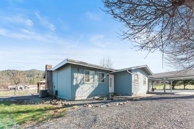 Photo - 255 Foots Creek Rd