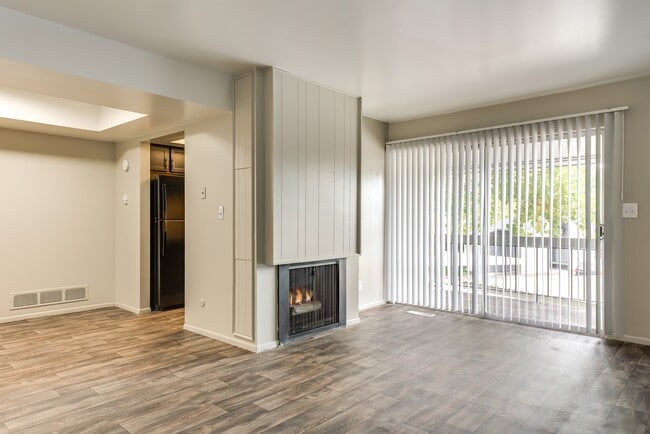 Photo - Miller Estates Apartments