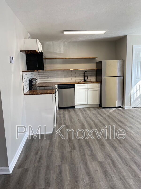 Photo - 123 Ingersoll Ave Unit Apt 12