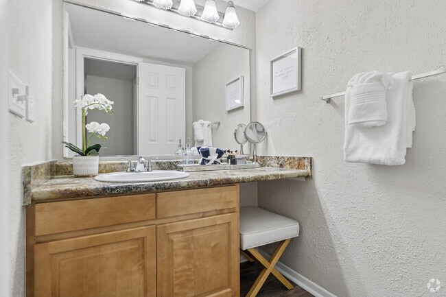 The Ansley - 1BR, 1BA - 889SF - Bathroom
