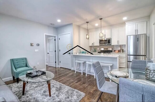 Photo - 51 Havre St Unit 1