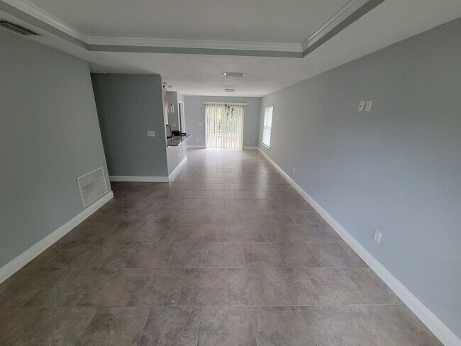 Photo - Beautiful Home near Busch Gardens!